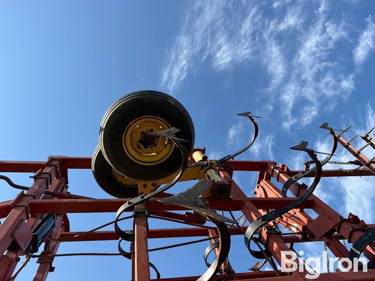 krause-5654-field-cultivator-image-15