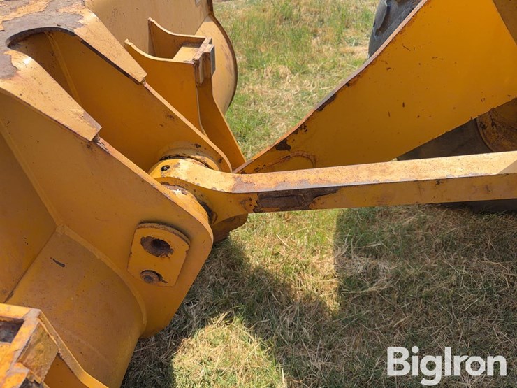 2013-caterpillar-924k-image-16