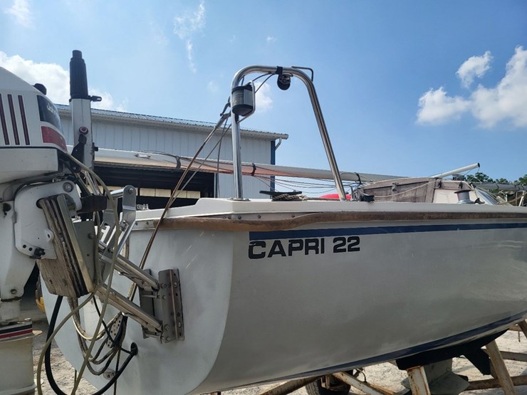 capri-sailboat-w/-single-axle-bumper-trailer-and-johnson-sailmaster-motor-image-28