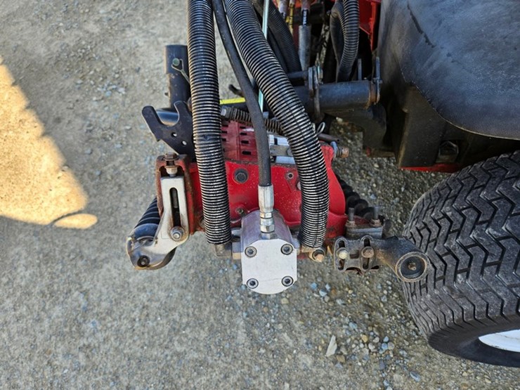 toro-reelmaster-5210-image-10
