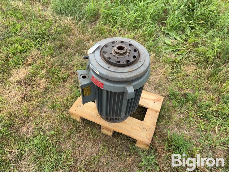 us-electric-motors-15-hp---3-phase-electric-motors-image-1