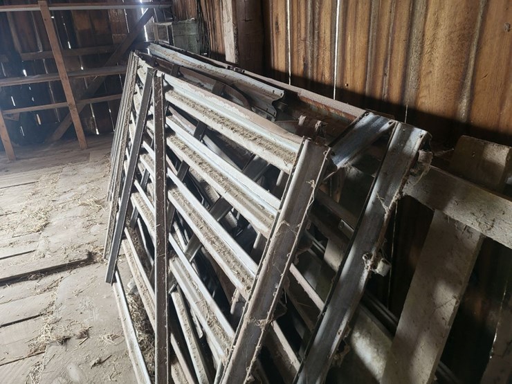 (4)-livestock-gates,-(2)-livestock-panels,-and-(1)-roll-of-woven-wire-fence-image-12