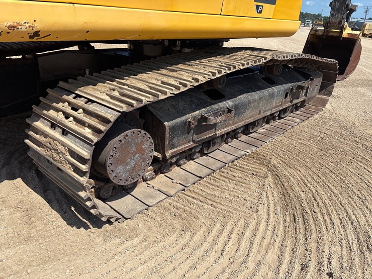 #16331-•-2023-deere-350p-hydraulic-excavator-image-8