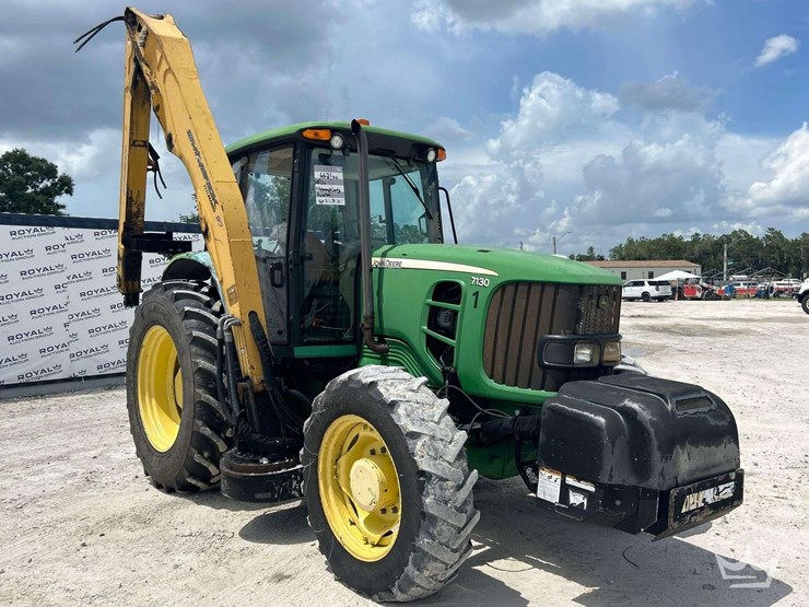 john-deere-7130-image-2