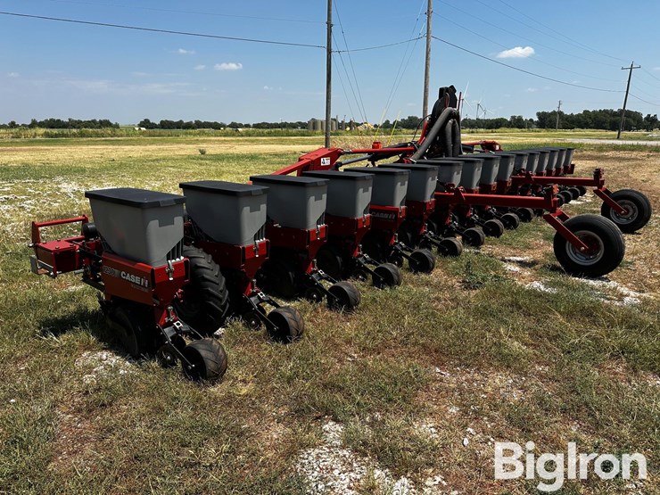 2011-case-ih-1230-image-7