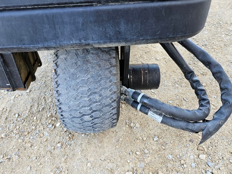 2015-john-deere-2653b-image-17