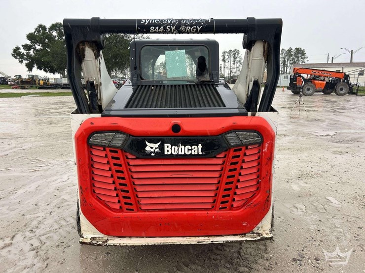 2022-bobcat-t76-image-24