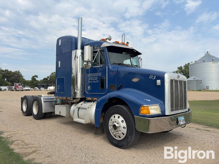 2000-peterbilt-385-image-3
