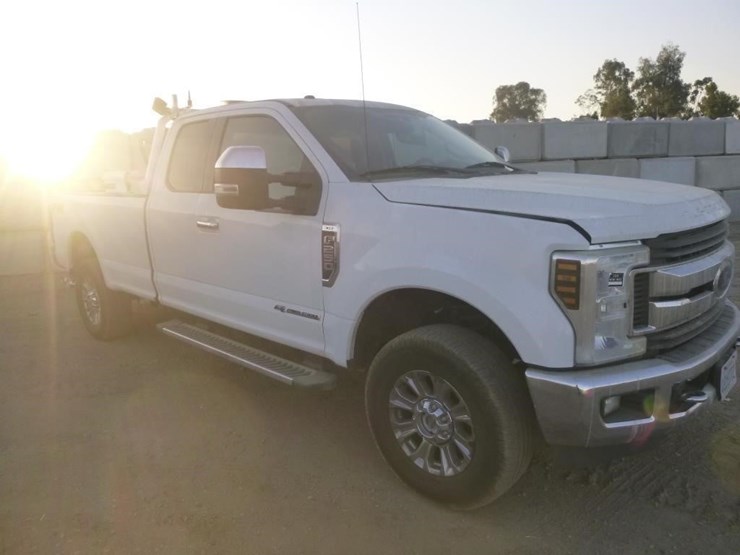 2019-ford-f250-image-3