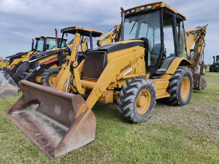 2004-caterpillar-416d-image-1