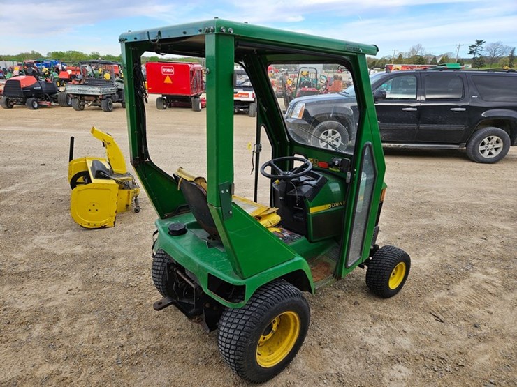 john-deere-425-image-5
