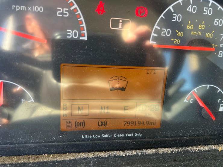 volvo-vnl-image-73