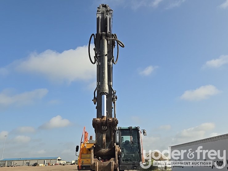 2019-volvo-ec300el-image-28