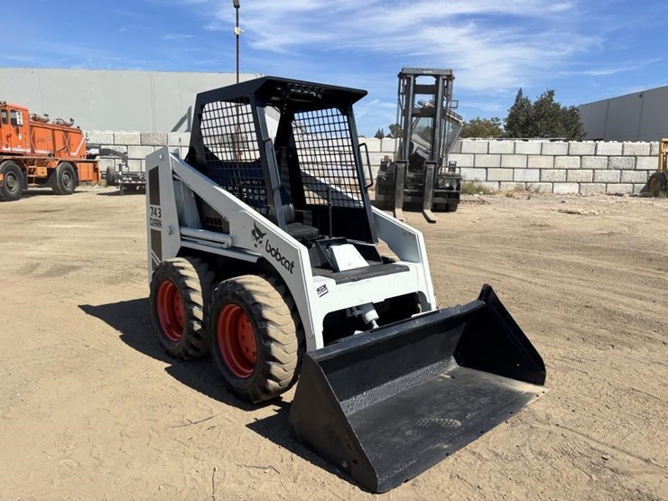 bobcat-743-image-2