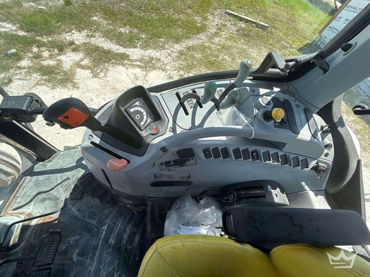new-holland-t6030-image-28