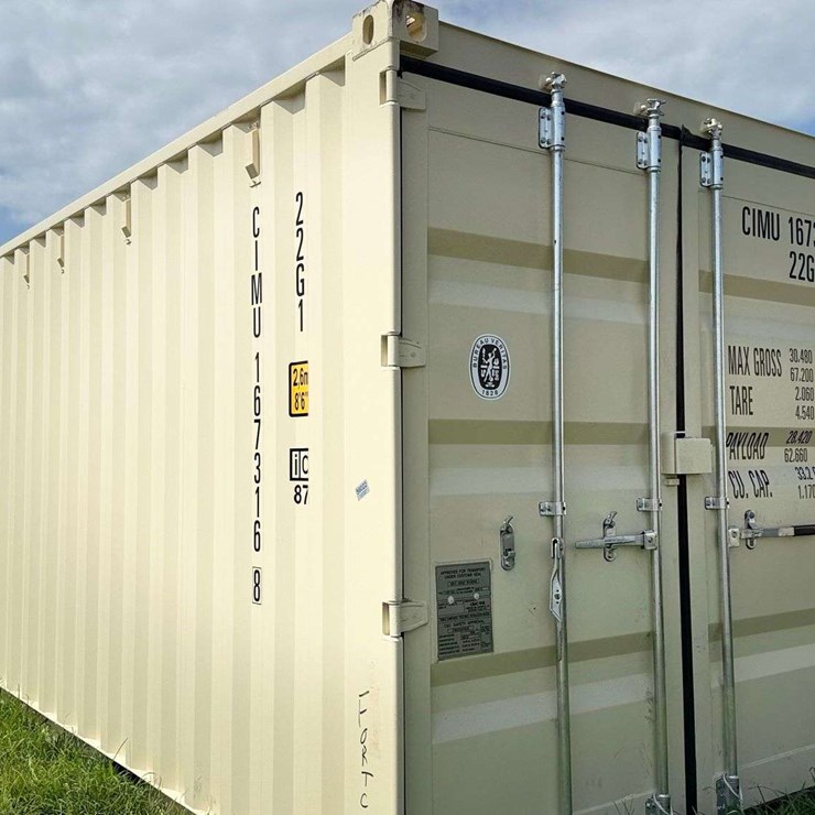 UNUSED 20' SHIPPING CONTAINER WITH SINGLE REAR DOOR