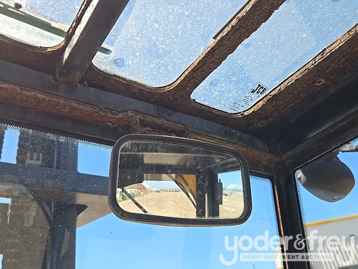 2018-jcb-930-image-47
