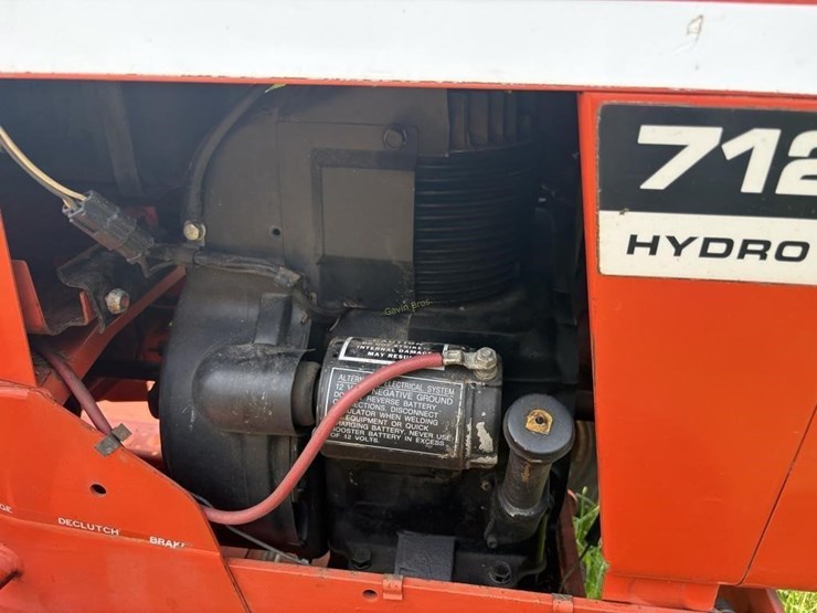 allis-chalmers-712-hydro-lawn-tractor-image-5