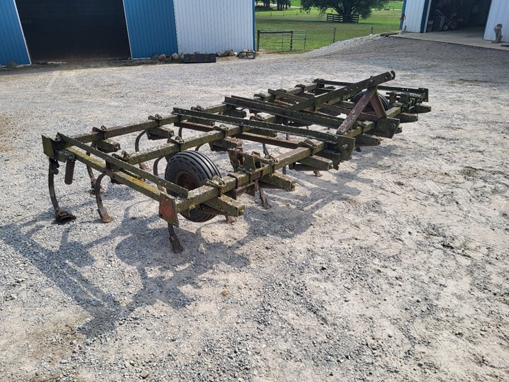 12'--3pt-hitch-field-cultivator-image-3