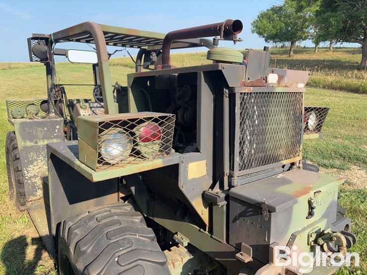 military-rough-terrain-forklift-image-20