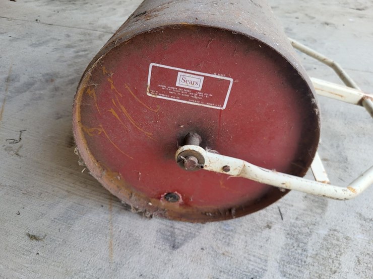 sears-pull-behind-lawn-roller-image-9