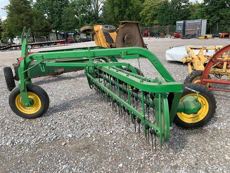 john-deere-hay-rake-image-9