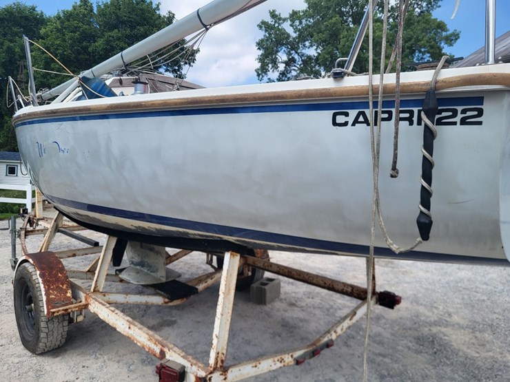 capri-sailboat-w/-single-axle-bumper-trailer-and-johnson-sailmaster-motor-image-23