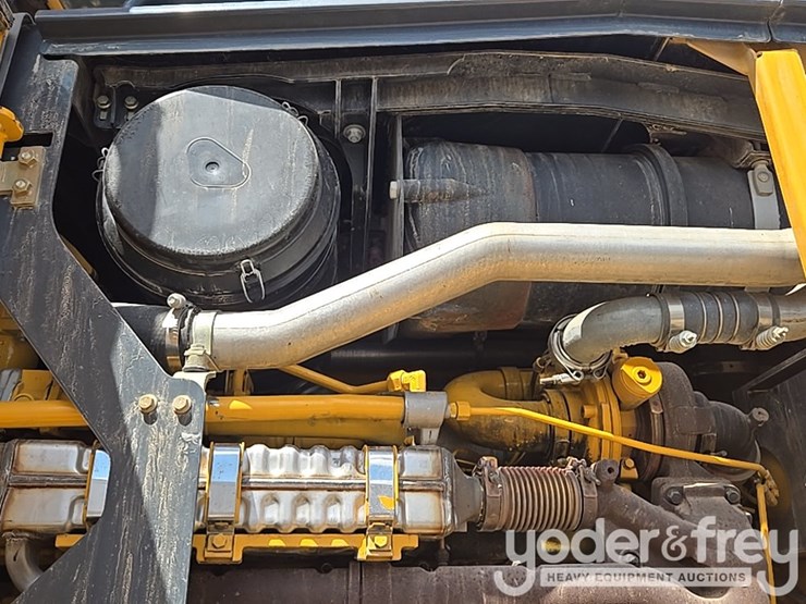 2012-deere-670gp-image-42