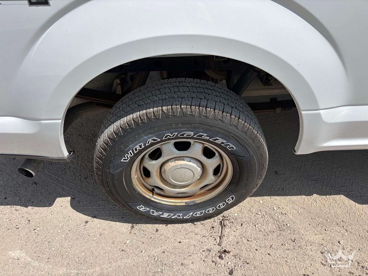 2016-ford-f150-image-23