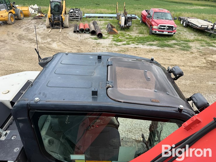 2019-link-belt-245x4lc-excavator-image-11