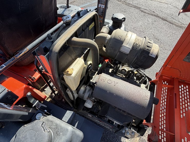 2017-kubota-zd1211-image-16
