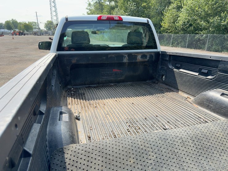 2017-gmc-sierra-1500-image-13