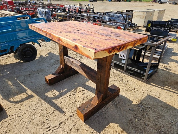 #205-•-48"-x-60"-cedar-to[p-table-image-1