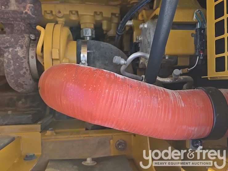2019-caterpillar-336-image-61
