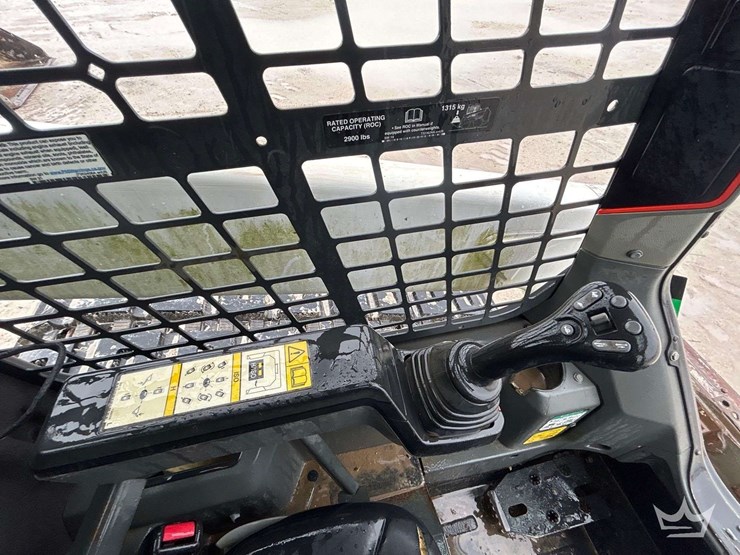 2022-bobcat-t76-image-16