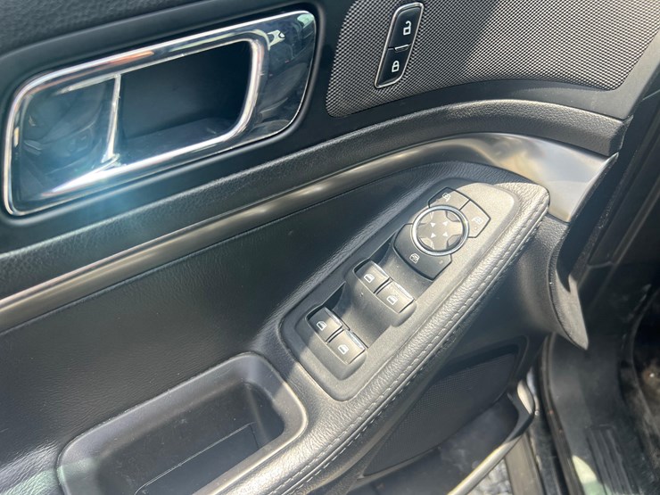 ford-explorer-image-46