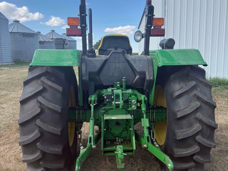 john-deere-5075e-image-5