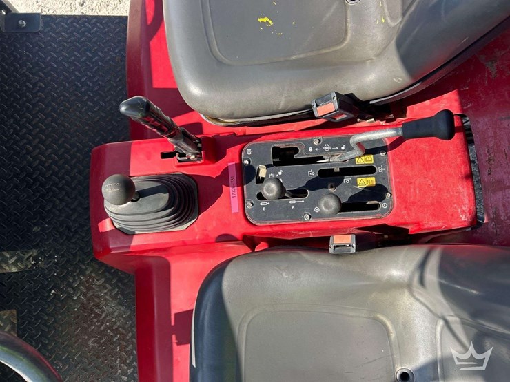 2019-toro-workman-hd-gas-utility-cart-image-13