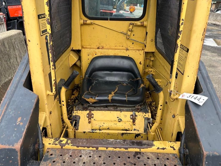 new-holland-455-image-6