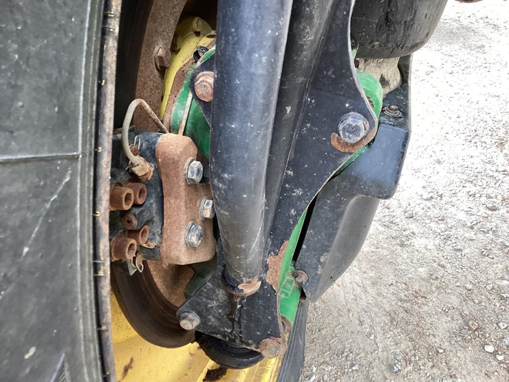 2020-john-deere-r4045-image-68