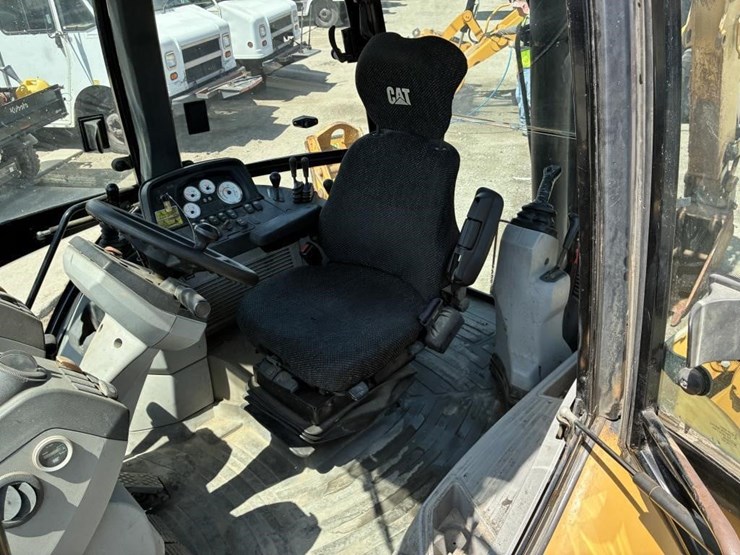 2008-caterpillar-430e-image-25