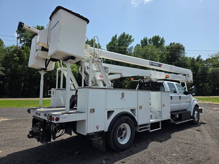 ford-f750-image-6