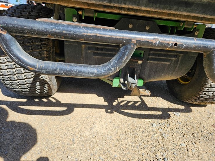 john-deere-gator-image-16