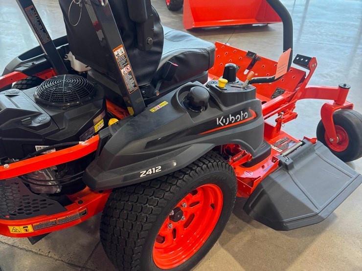 2024-kubota-z412-image-3