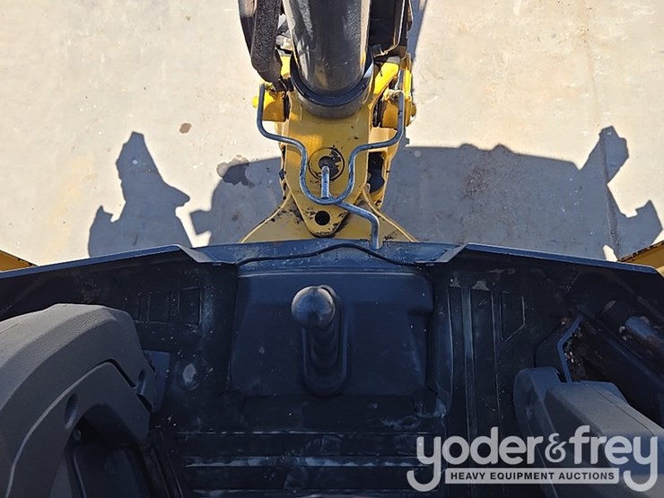 2019-deere-310sl-image-57
