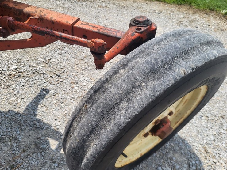 allis-chalmers-d14-tractor-image-36