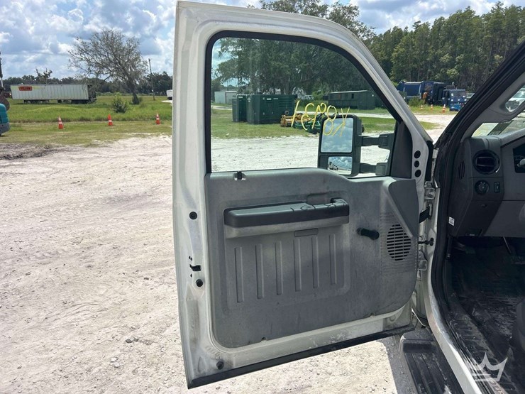2015-ford-f350-image-11