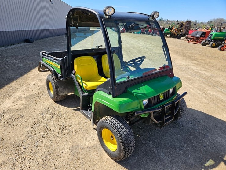 john-deere-gator-image-7