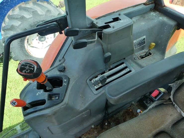 2020-kubota-m6s-111-image-13