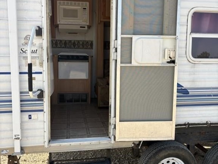 l2--2003-skyl-nomad-camper-image-11